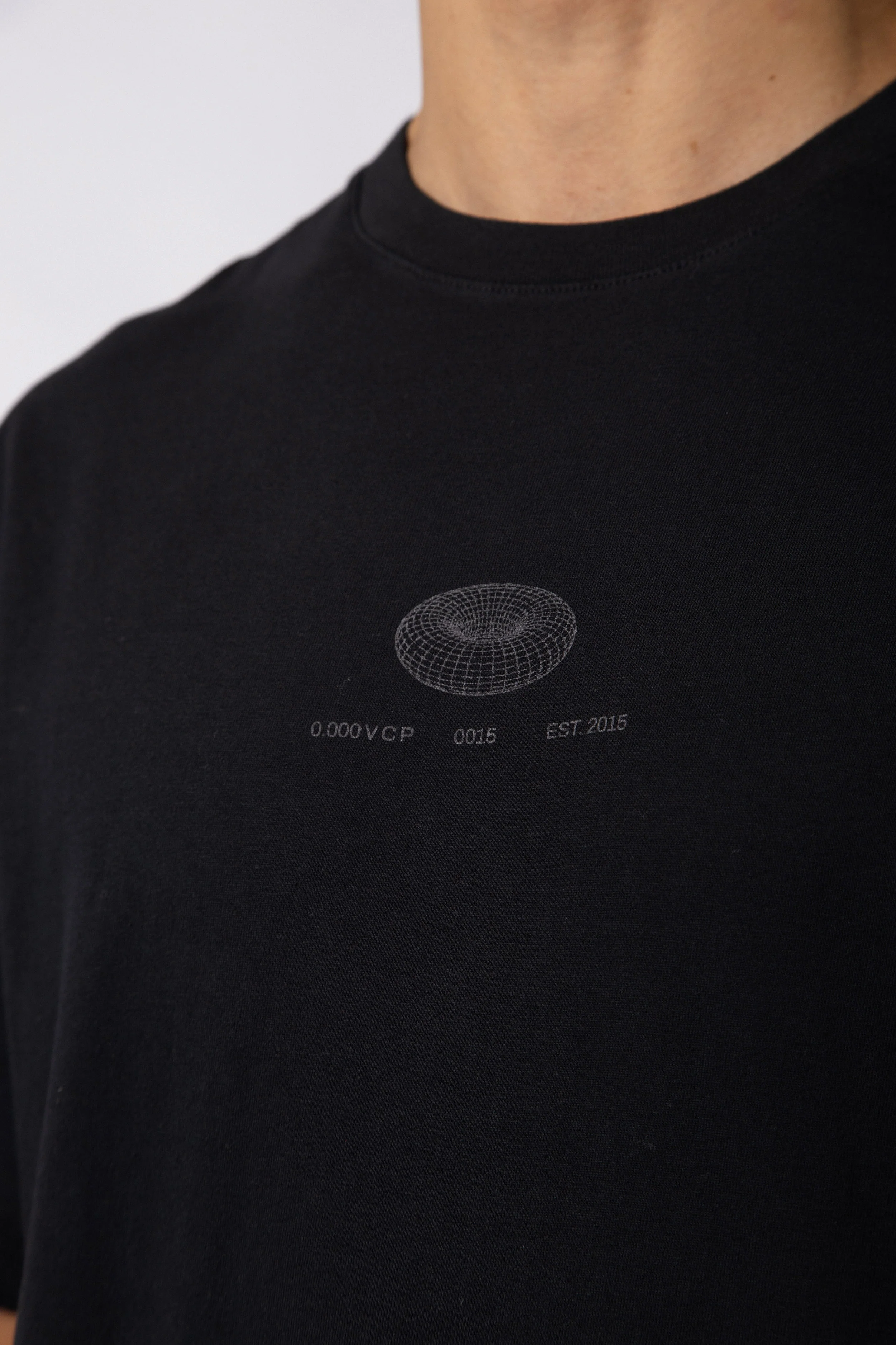 Remera RGL Esfera Negra - Image 2