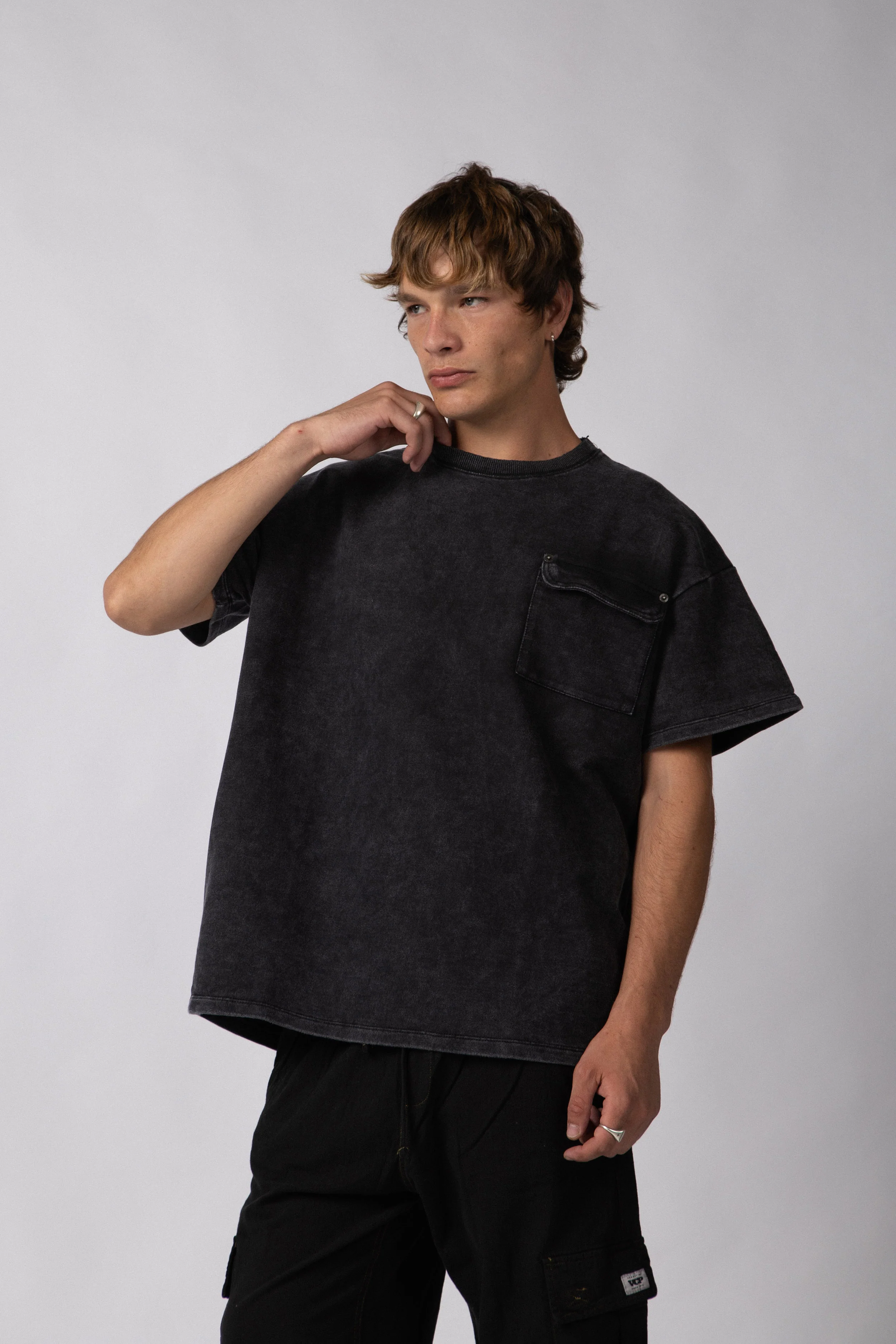 Remera Rustico Over Glow Negro - Image 5