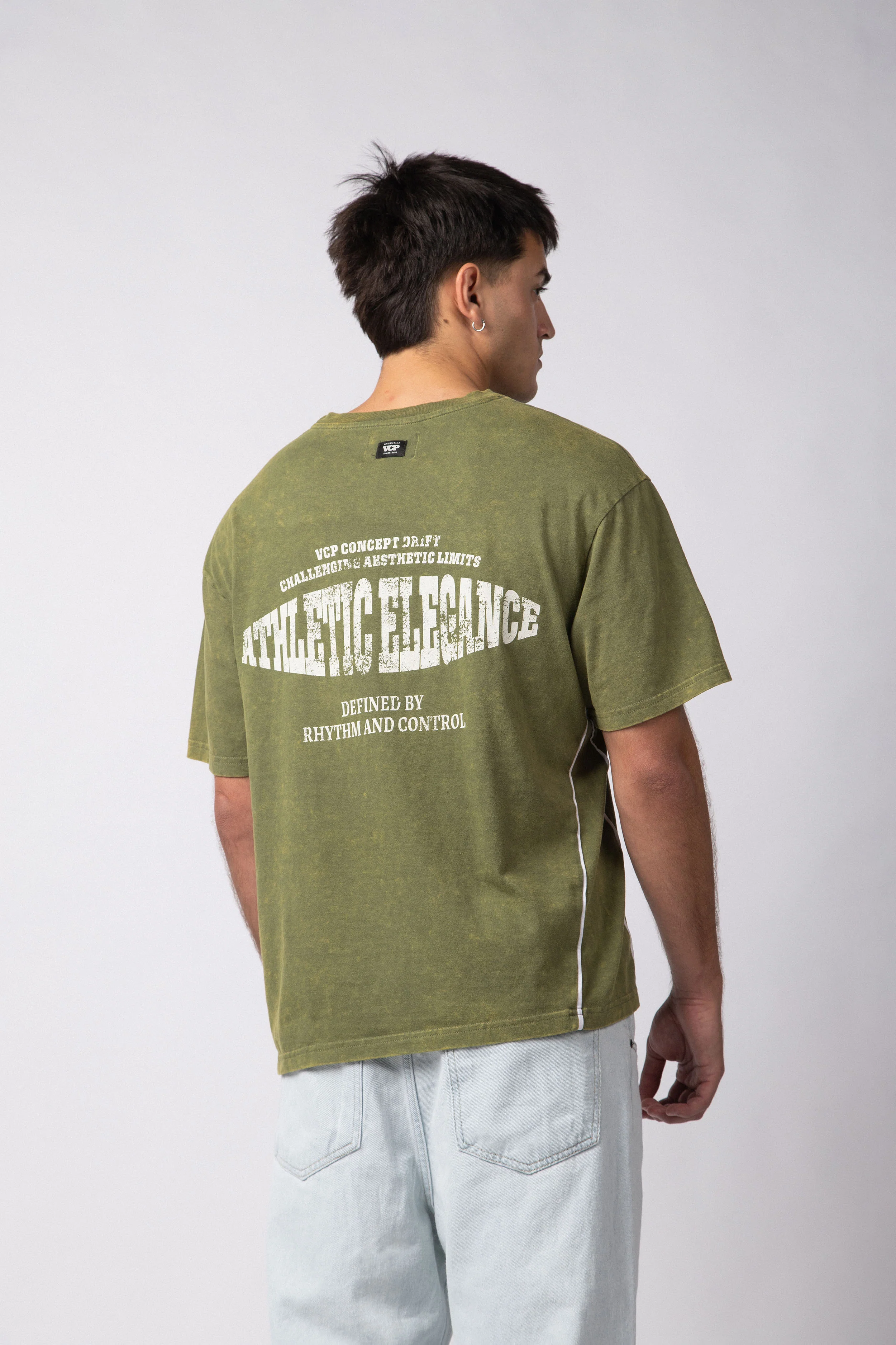 Remera STL Elegance Militar - Image 2