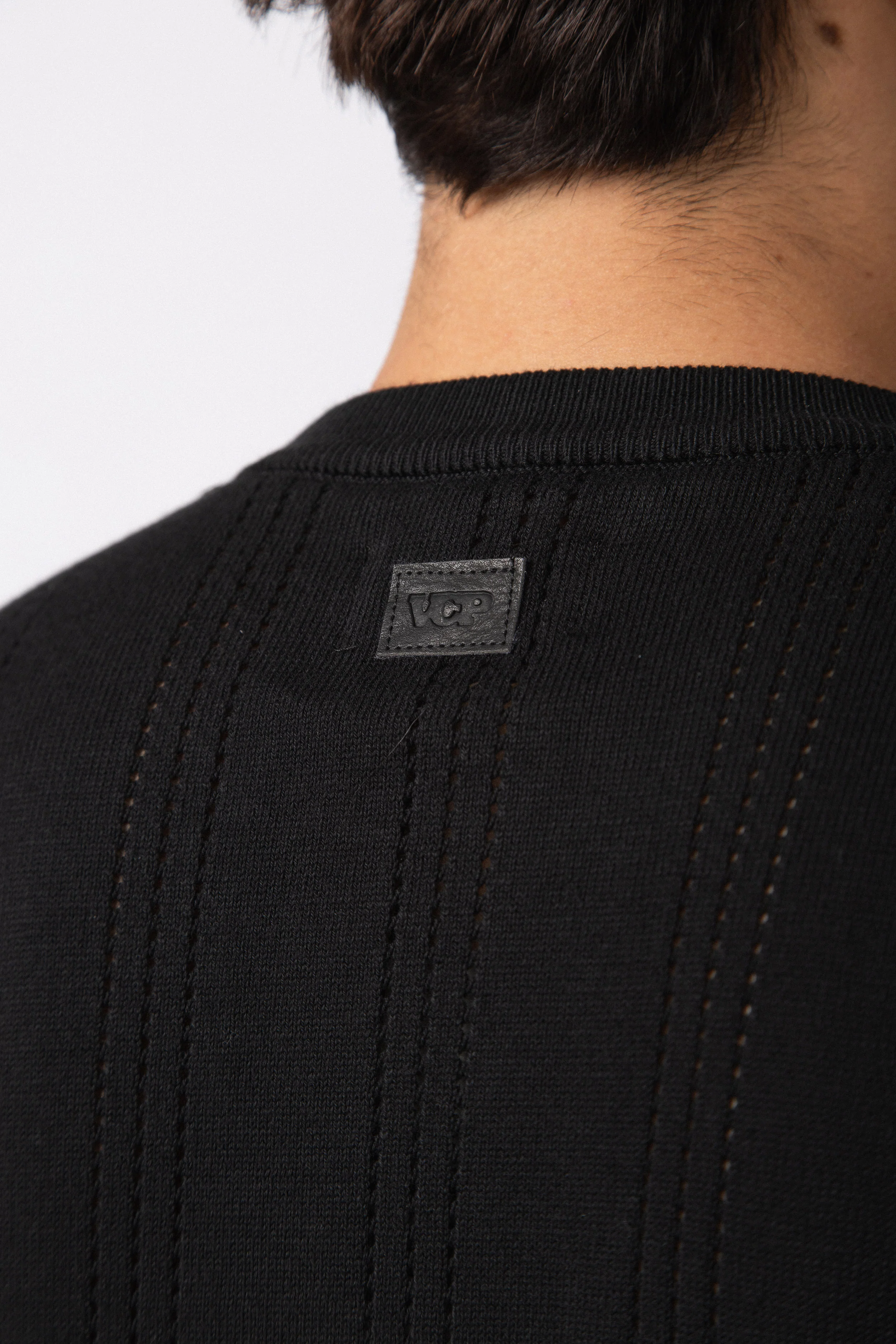 Remera Tejida Vito Negra - Image 7