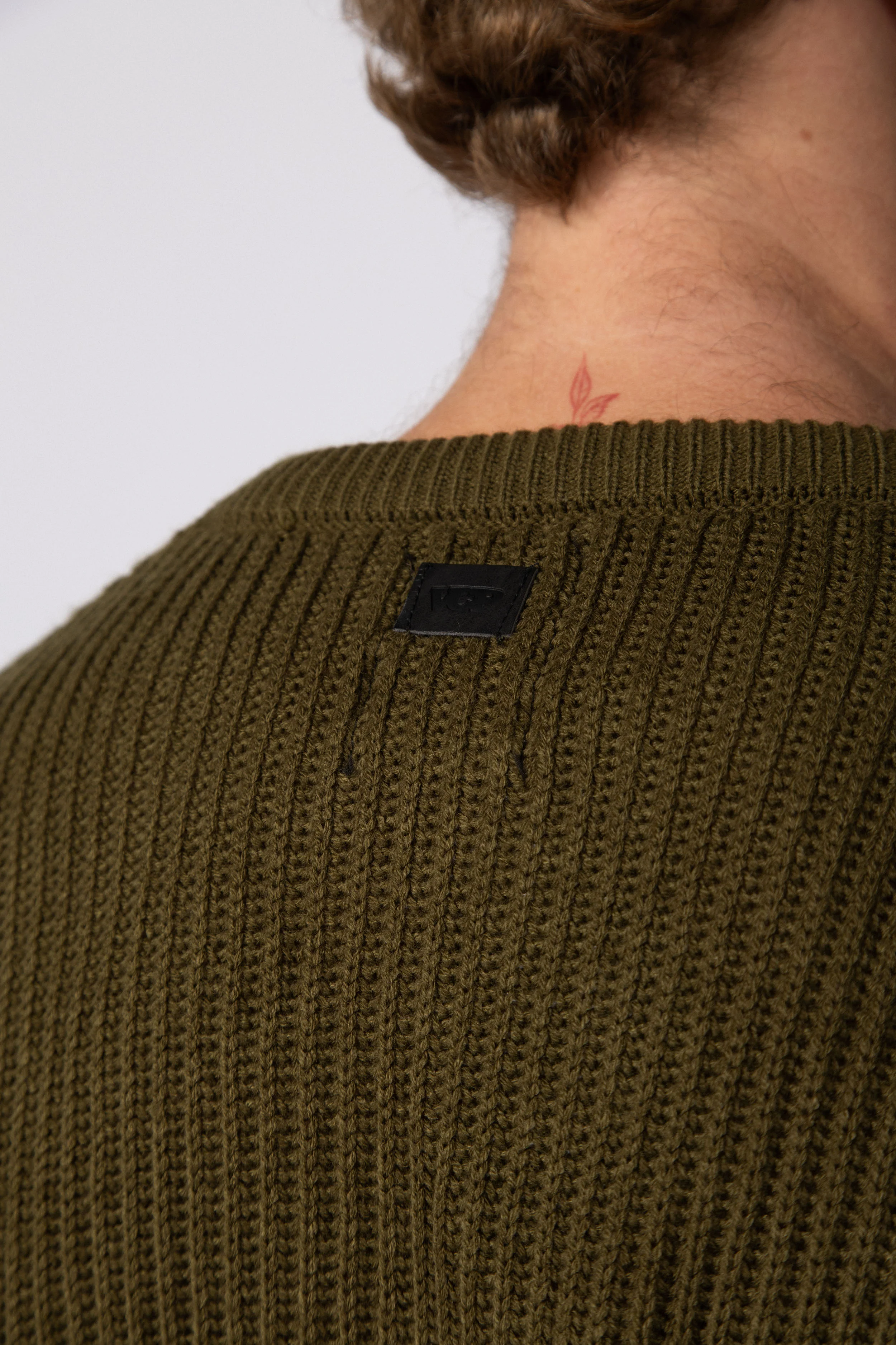 Sweater Over Trekker Militar - Image 7
