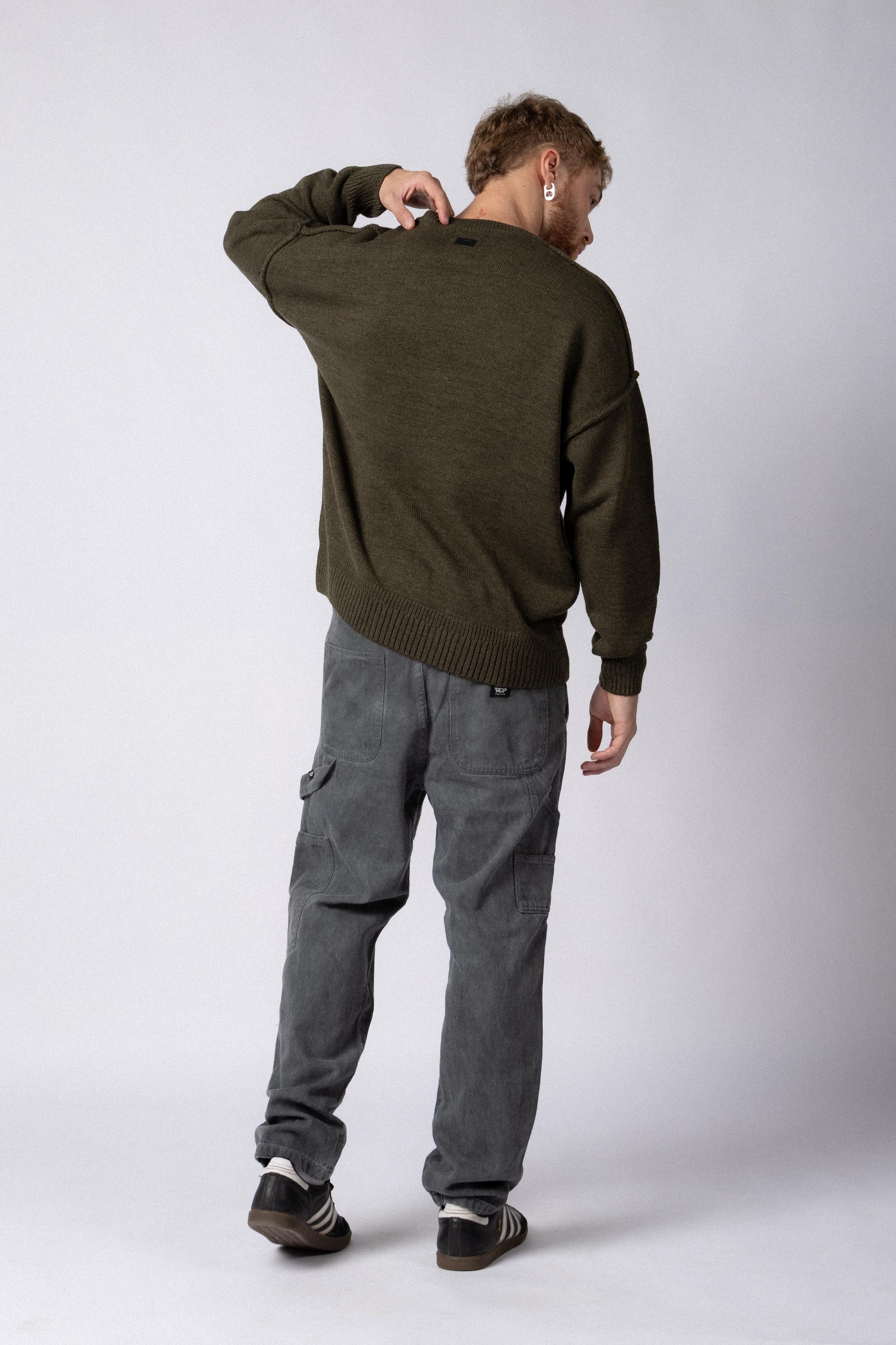 Sweater Over Zuri Militar - Image 2