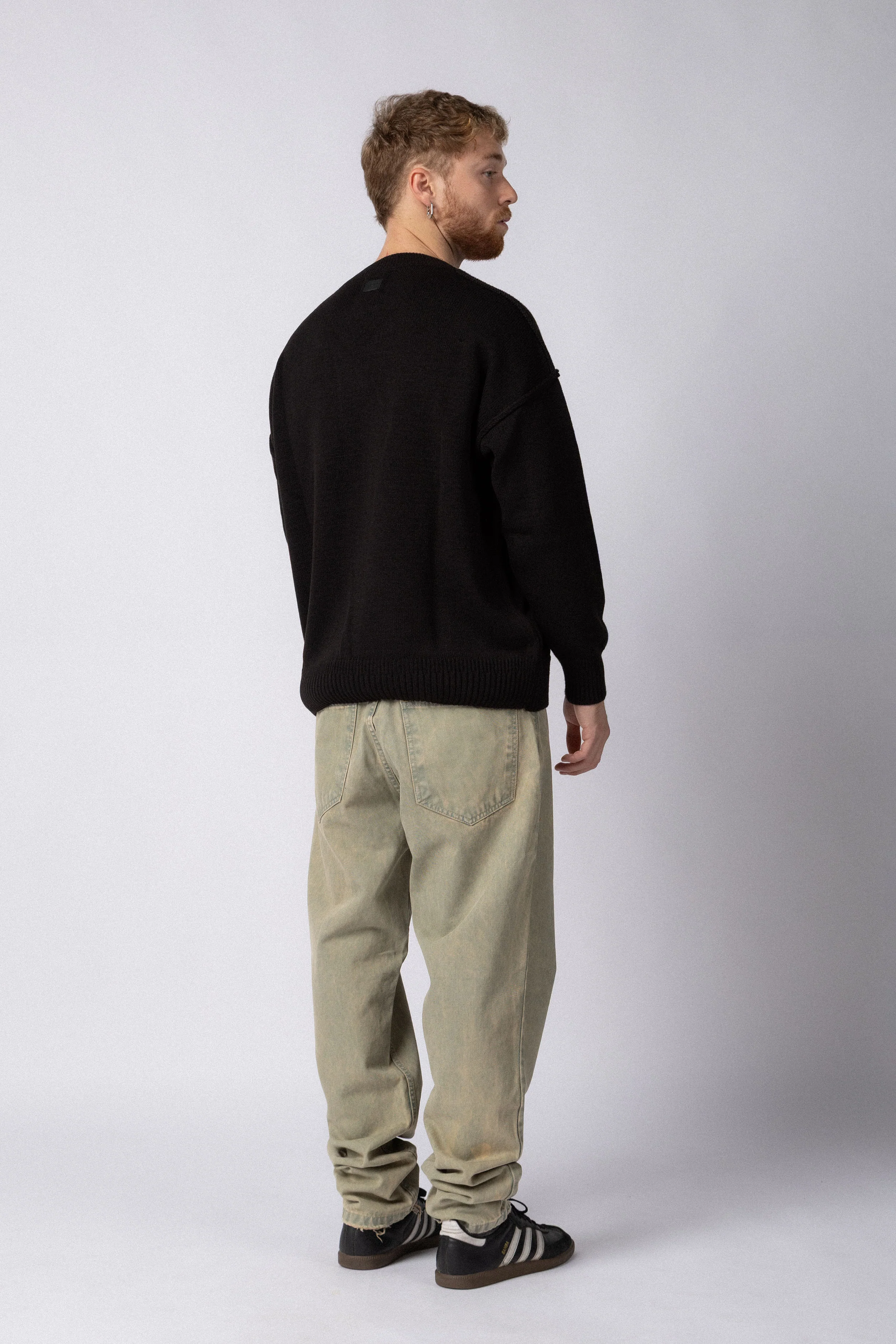Sweater Over Zuri Negro - Image 8