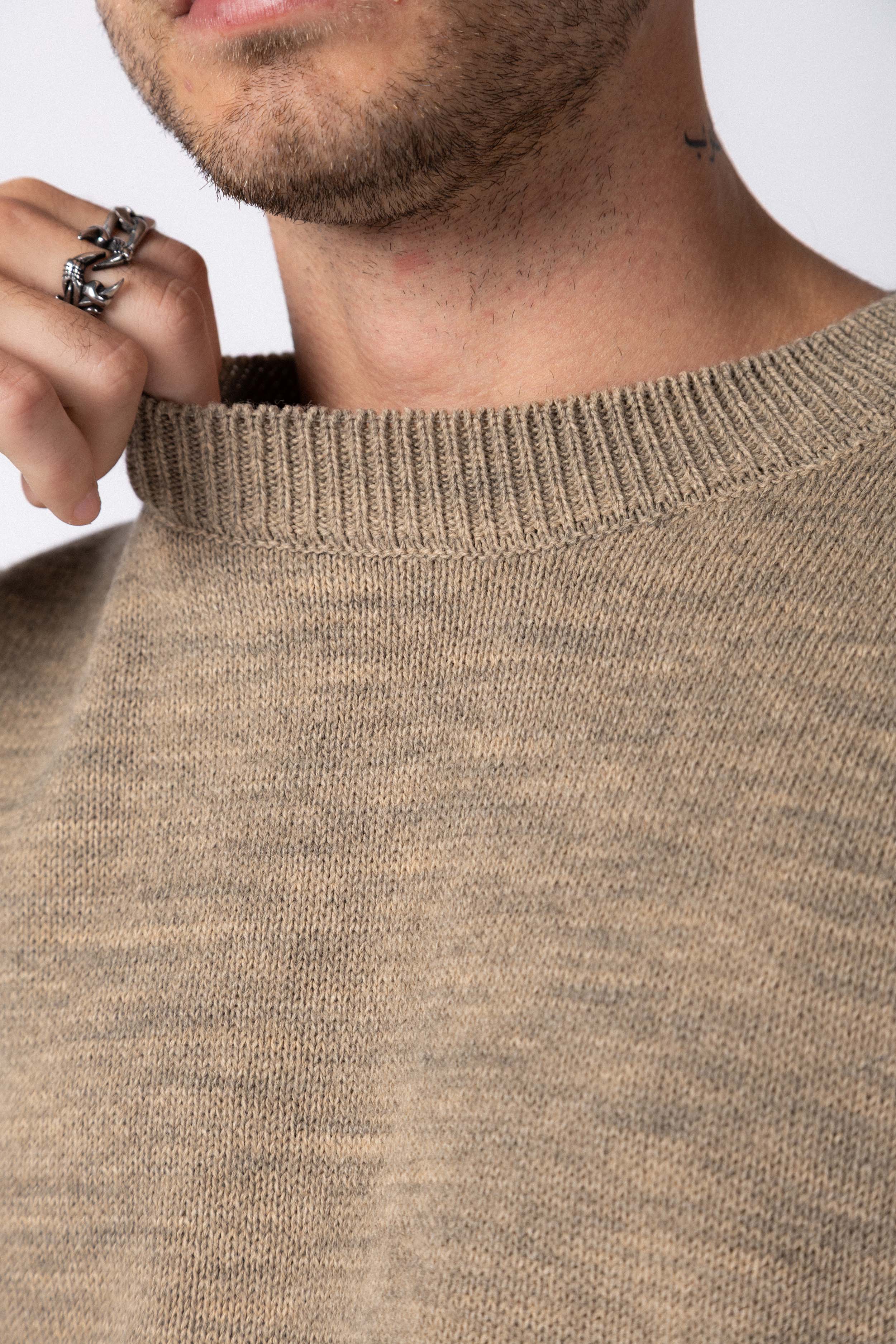 Sweater Over Zuri Vison - Image 4